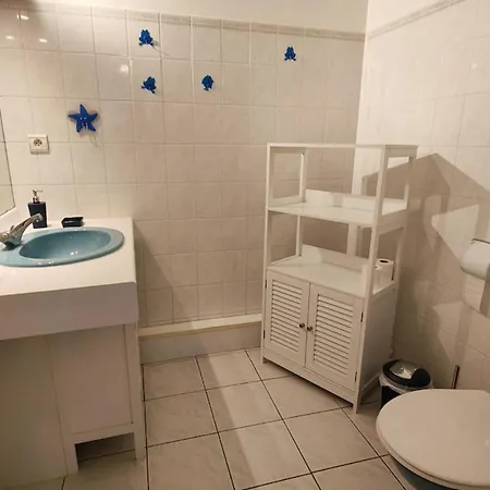 Lovely Spacious Nest In Port Fréjus